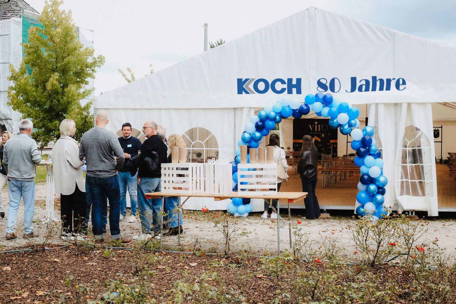 KOCH喜迎80周年慶典，潤邦股份致賀共啟新征程(圖1)